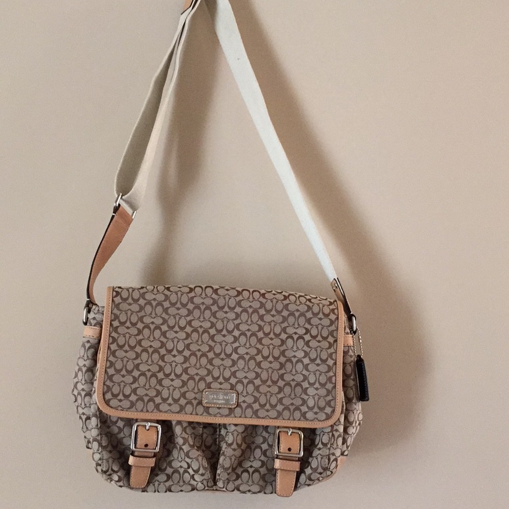 Authentic Coach Messenger Bag